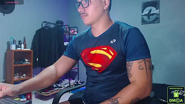 Snapshot of paulo_allen chatting on March 2025 02:01:02 PM paulo allen online show from March 2025 02:01:02 PM