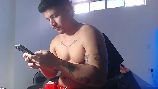 Snapshot of paulo_allen chatting on October 2025 04:04:01 PM paulo allen online show from October 2025 04:04:01 PM