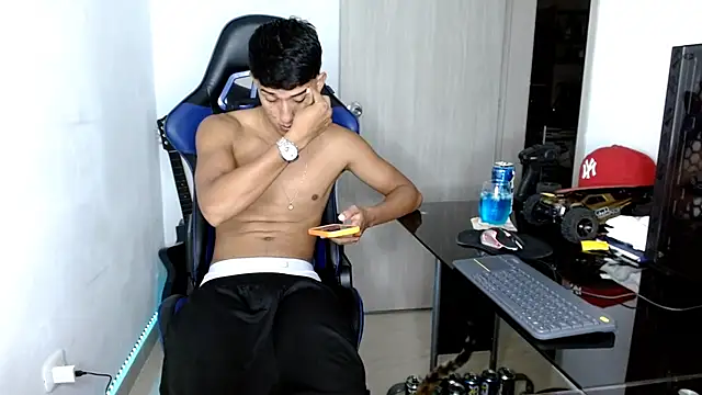 Juan da01 online show from March 2025 01:06:01 AM