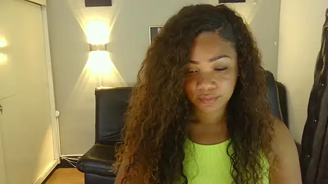 Snapshot of ashley_Tompson1 chatting on January 2025 02:02:02 PM ashley Tompson1 online show from January 2025 02:02:02 PM