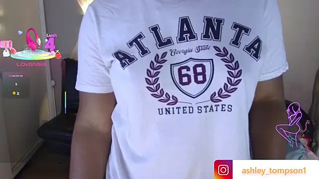 Snapshot of ashley_Tompson1 chatting on March 2025 01:18:02 PM ashley Tompson1 online show from March 2025 01:18:02 PM