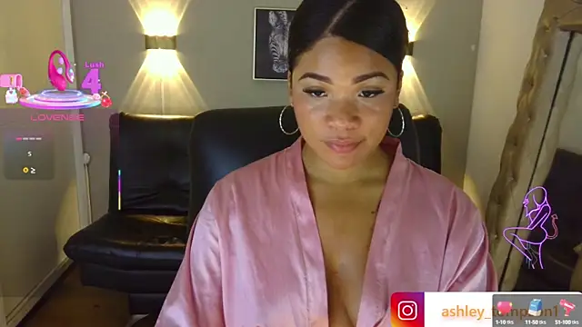 Snapshot of ashley_Tompson1 chatting on March 2025 06:40:02 PM ashley Tompson1 online show from March 2025 06:40:02 PM