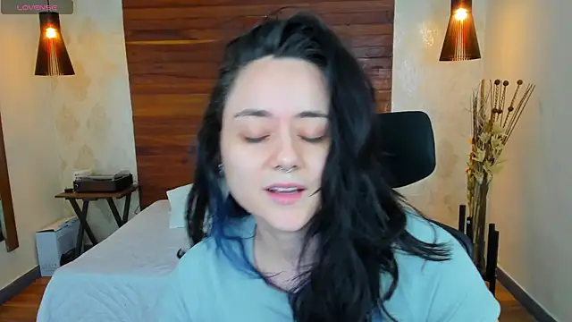 Snapshot of KatherineBond chatting on January 2025 01:39:02 AM KatherineBond online show from January 2025 01:39:02 AM