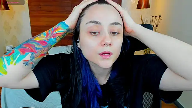 Snapshot of KatherineBond chatting on January 2025 08:38:02 PM KatherineBond online show from January 2025 08:38:02 PM