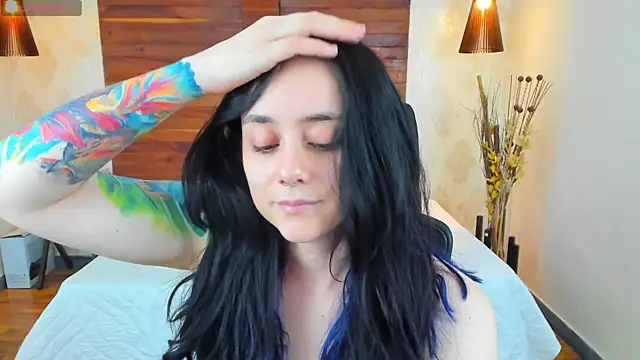 Snapshot of KatherineBond chatting on January 2025 09:17:02 PM KatherineBond online show from January 2025 09:17:02 PM