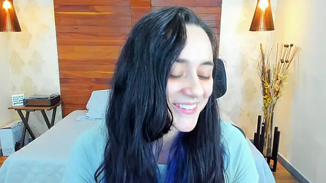 Snapshot of KatherineBond chatting on February 2025 12:20:02 AM KatherineBond online show from February 2025 12:20:02 AM