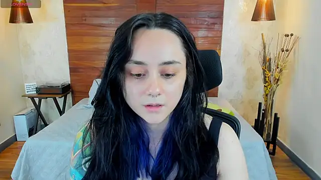 Snapshot of KatherineBond chatting on February 2025 11:48:01 PM KatherineBond online show from February 2025 11:48:01 PM