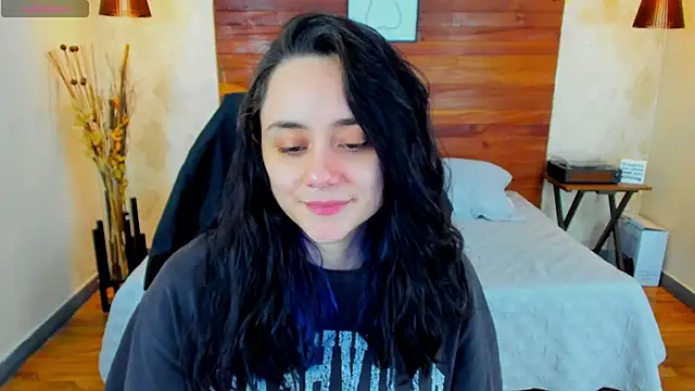 Snapshot of KatherineBond chatting on February 2025 03:11:01 AM KatherineBond online show from February 2025 03:11:01 AM