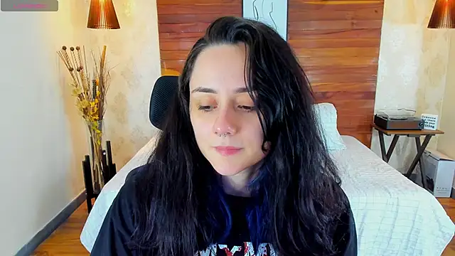 Snapshot of KatherineBond chatting on February 2025 11:08:02 PM KatherineBond online show from February 2025 11:08:02 PM