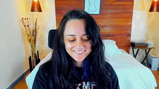 Snapshot of KatherineBond chatting on February 2025 02:12:02 AM KatherineBond online show from February 2025 02:12:02 AM