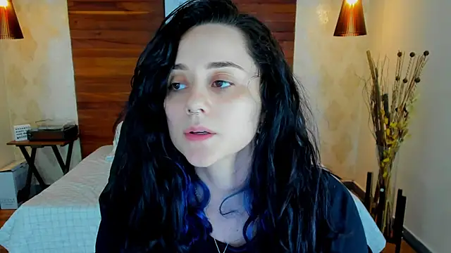 Snapshot of KatherineBond chatting on February 2025 09:20:02 PM KatherineBond online show from February 2025 09:20:02 PM