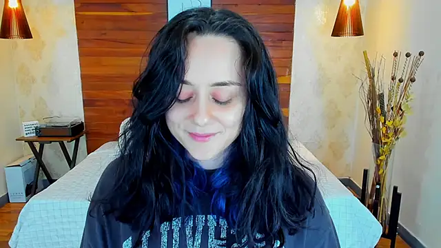 Snapshot of KatherineBond chatting on February 2025 12:10:02 AM KatherineBond online show from February 2025 12:10:02 AM