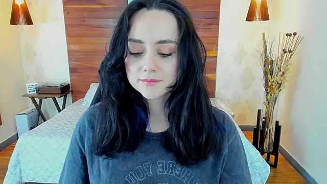 Snapshot of KatherineBond chatting on March 2025 01:47:02 AM KatherineBond online show from March 2025 01:47:02 AM