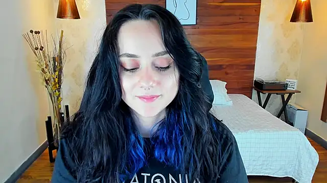 Snapshot of KatherineBond chatting on March 2025 11:16:02 PM KatherineBond online show from March 2025 11:16:02 PM