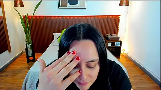 Snapshot of KatherineBond chatting on September 2025 07:14:02 PM KatherineBond online show from September 2025 07:14:02 PM