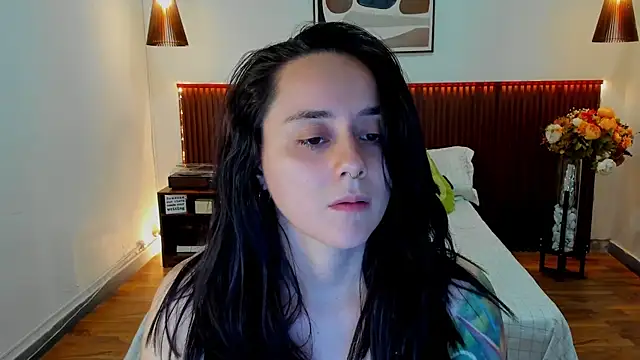 Snapshot of KatherineBond chatting on July 2026 05:08:02 PM KatherineBond online show from July 2026 05:08:02 PM