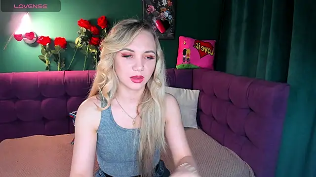 EvaMoran online show from February 2025 01:31:02 AM