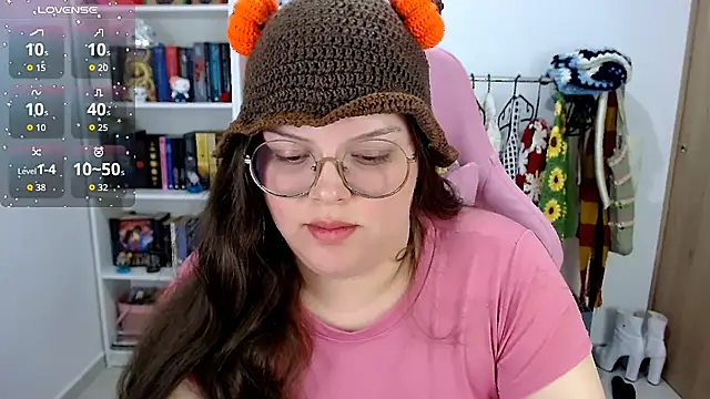 Snapshot of Gabiwaifu chatting on October 2025 11:18:02 AM Gabiwaifu online show from October 2025 11:18:02 AM