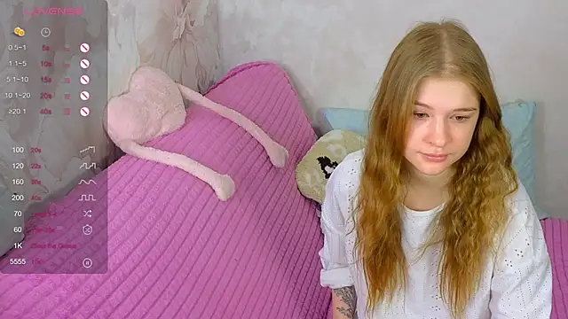 TrissMerigold9 online show from December 2025 08:12:01 AM