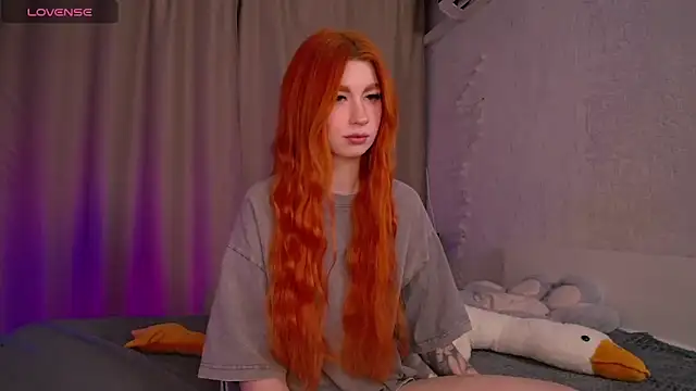 Evaa Moonn  online show from December 2024 03:40:02 AM