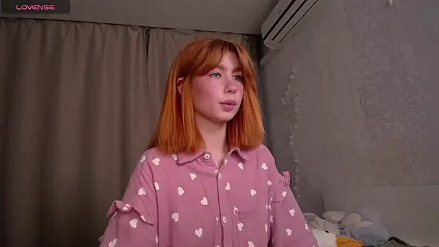 Evaa Moonn  online show from November 2025 05:06:02 AM