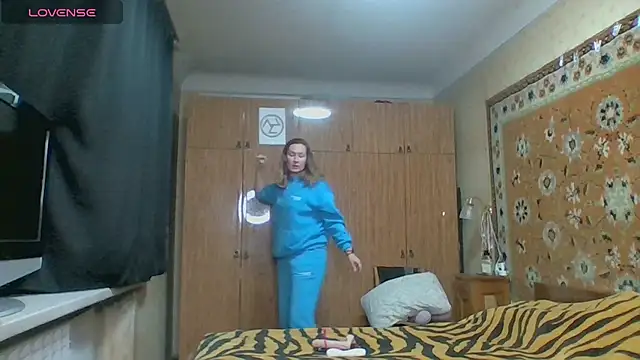 AnnaXLovers online show from October 2025 03:12:01 PM