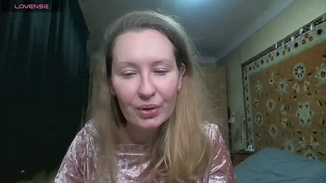 AnnaXLovers online show from December 2025 03:40:02 PM