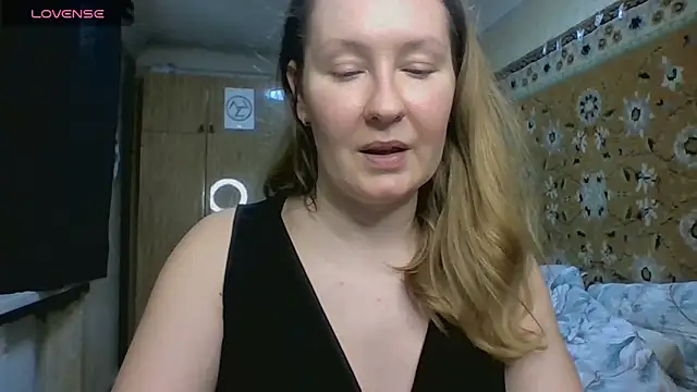 AnnaXLovers online show from April 2026 11:29:02 AM