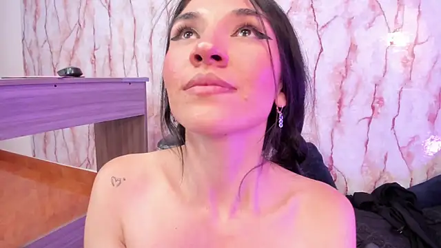 LILA ELLIOT online show from January 2025 11:07:01 PM