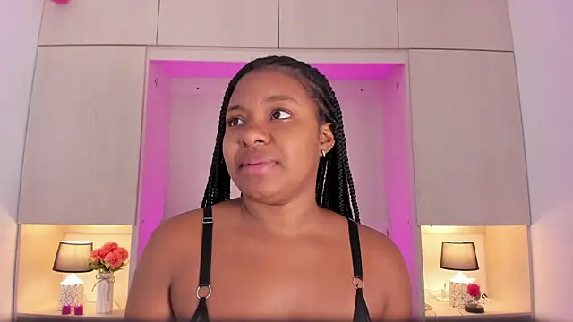 Snapshot of tamaraa_smiith chatting on February 2025 12:04:02 PM tamaraa smiith online show from February 2025 12:04:02 PM