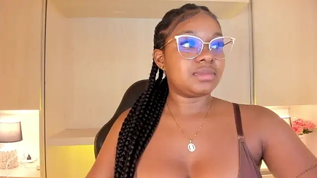 Snapshot of tamaraa_smiith chatting on October 2025 08:09:02 PM tamaraa smiith online show from October 2025 08:09:02 PM