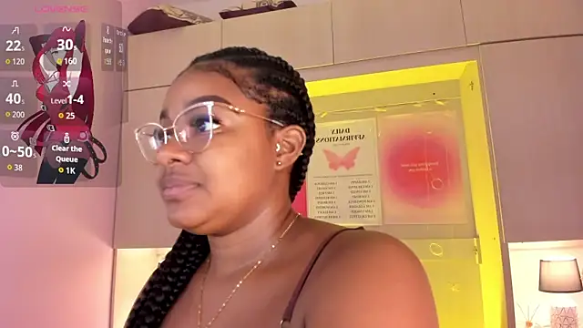 Snapshot of tamaraa_smiith chatting on October 2025 07:41:01 PM tamaraa smiith online show from October 2025 07:41:01 PM