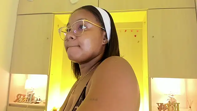 Snapshot of tamaraa_smiith chatting on November 2025 07:36:02 PM tamaraa smiith online show from November 2025 07:36:02 PM