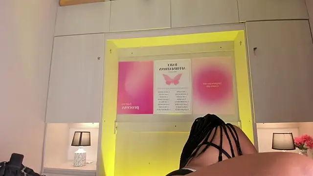 Snapshot of tamaraa_smiith chatting on March 2026 07:42:01 PM tamaraa smiith online show from March 2026 07:42:01 PM