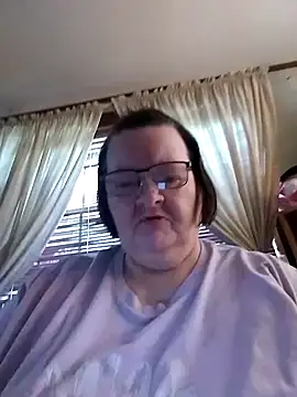 Snapshot of Bayou_Woman68 chatting on May 2026 03:31:02 PM Bayou Woman68 online show from May 2026 03:31:02 PM