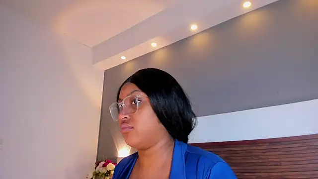 Adelehottman online show from October 2025 12:20:01 PM