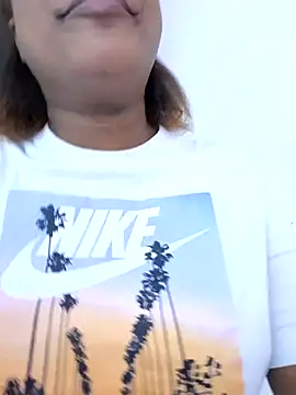 Snapshot of Adelehottman chatting on January 2026 09:13:01 PM Adelehottman online show from January 2026 09:13:01 PM