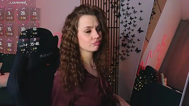 Aisha Riley online show from October 2025 05:14:01 PM