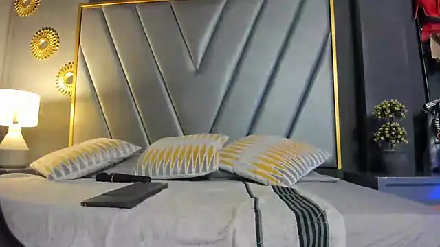 BrendaAdams  online show from July 2026 11:18:01 AM