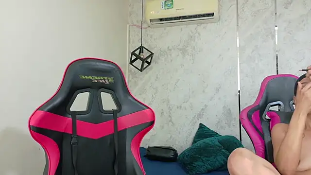 emy 0 online show from April 2026 02:46:02 PM