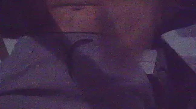 Snapshot of Skinnynerd chatting on December 2024 07:45:01 PM Skinnynerd online show from December 2024 07:45:01 PM