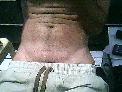 Snapshot of Skinnynerd chatting on December 2024 03:18:02 AM Skinnynerd online show from December 2024 03:18:02 AM