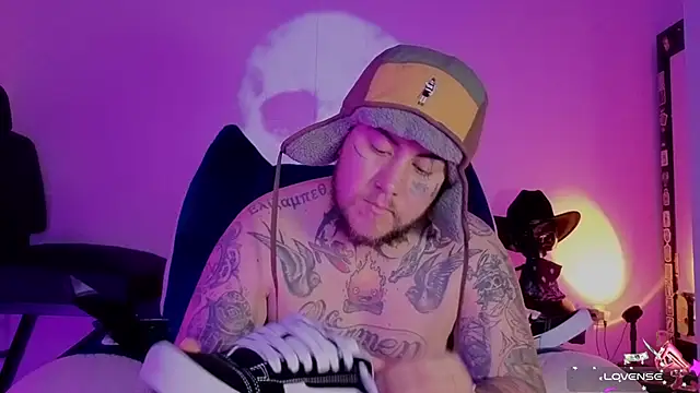 Ash gusbig online show from November 2025 01:04:02 AM