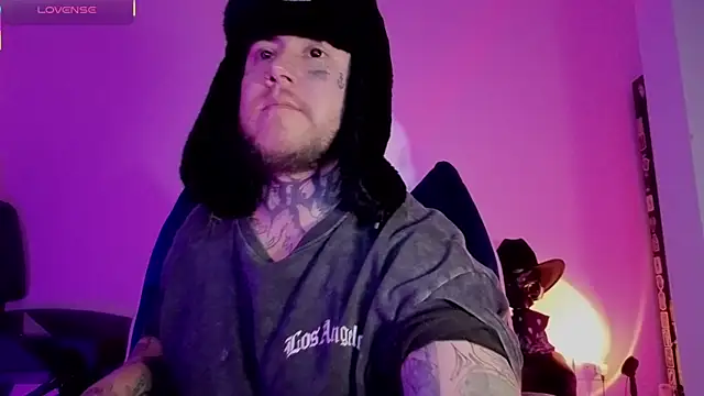 Ash gusbig online show from November 2025 01:27:01 AM