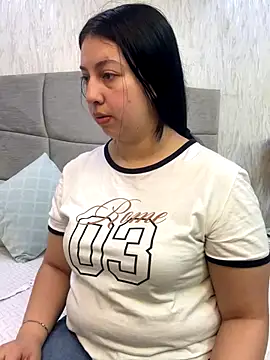 Snapshot of AshleeyPrincess chatting on October 2025 02:25:01 PM AshleeyPrincess online show from October 2025 02:25:01 PM