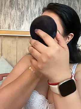 Snapshot of AshleeyPrincess chatting on October 2025 12:37:01 PM AshleeyPrincess online show from October 2025 12:37:01 PM