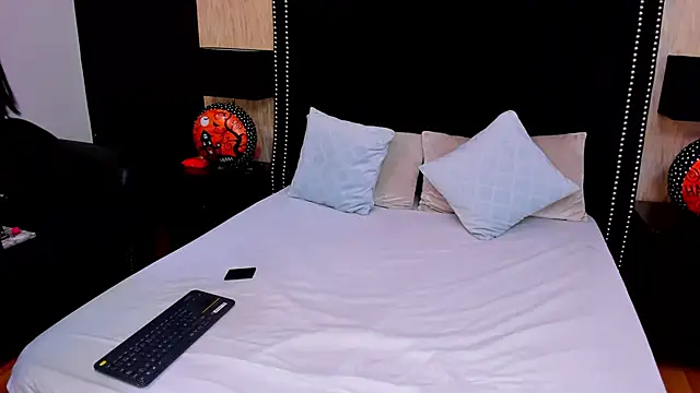 Snapshot of AshleeyPrincess chatting on October 2025 11:56:02 AM AshleeyPrincess online show from October 2025 11:56:02 AM