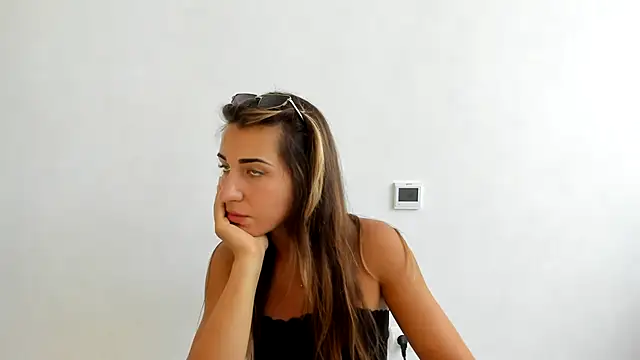 Summmmersky online show from September 2025 10:50:02 AM