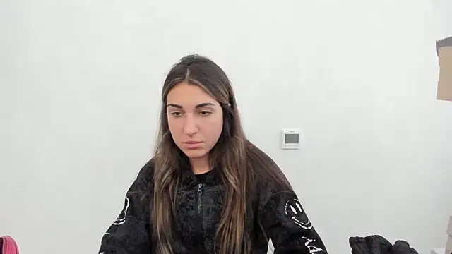 Summmmersky online show from November 2025 01:06:02 PM