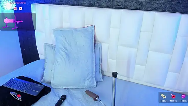 Abbyadams online show from October 2025 03:07:01 AM